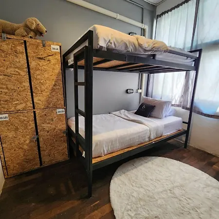 Bloomz Hostel Chiang Mai Exterior photo